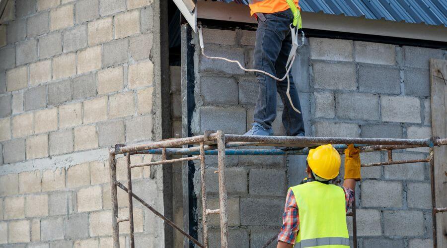 Expert Emergency Roof Repairs services in Englewood, TN